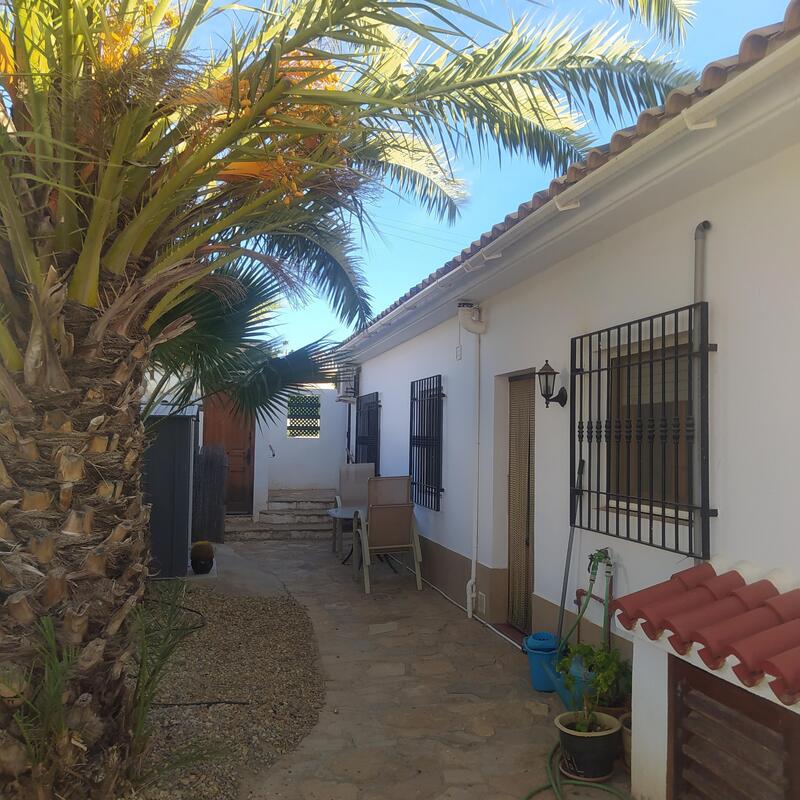 130-1321: Villa for Sale in Arboleas, Almería
