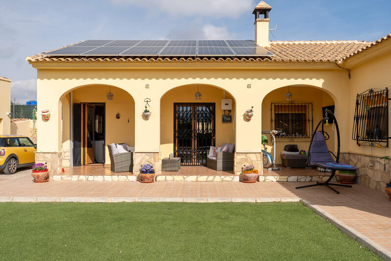 130-1327: Villa for Sale in Arboleas, Almería