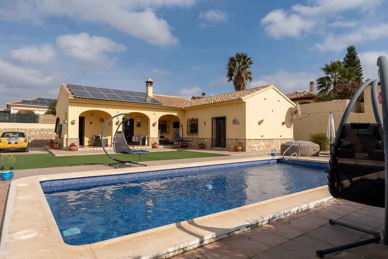 130-1327: Villa for Sale in Arboleas, Almería