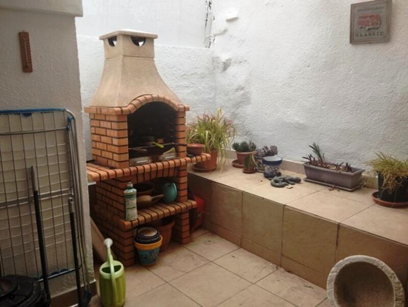 130-1420: Cortijo: Traditional Cottage for Sale in Cantoria, Almería