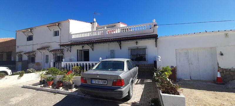 5 Bedroom Cortijo: Traditional Cottage