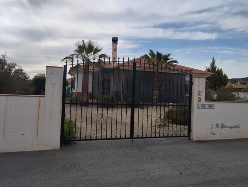 130-1433: Villa for Sale in Arboleas, Almería