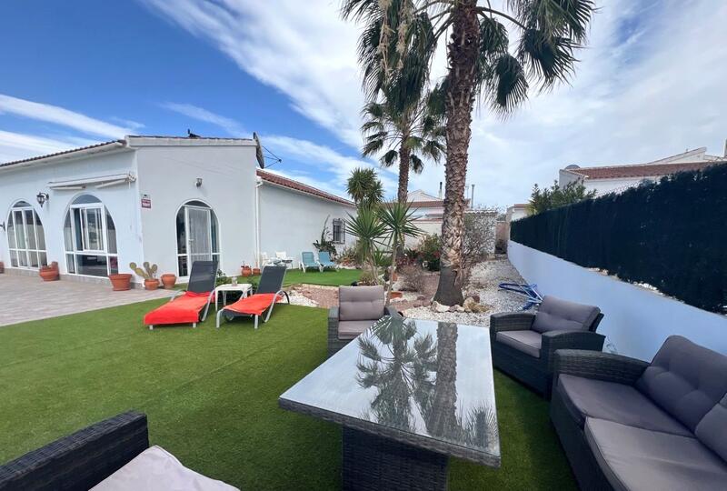 130-1435: Villa for Sale in Arboleas, Almería