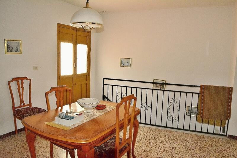 130-1436: Townhouse for Sale in Cantoria, Almería