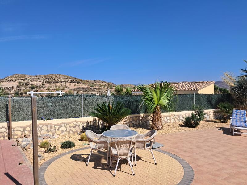 130-1437: Villa for Sale in Arboleas, Almería