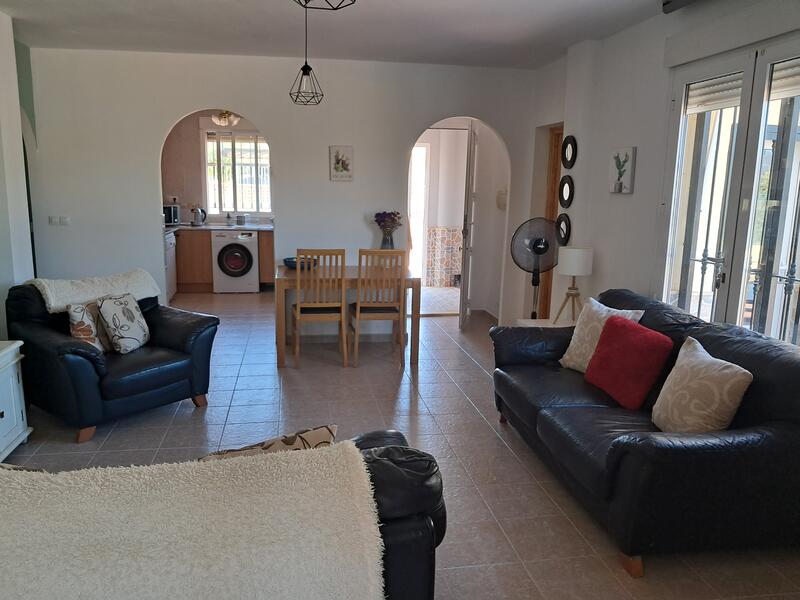 130-1437: Villa for Sale in Arboleas, Almería