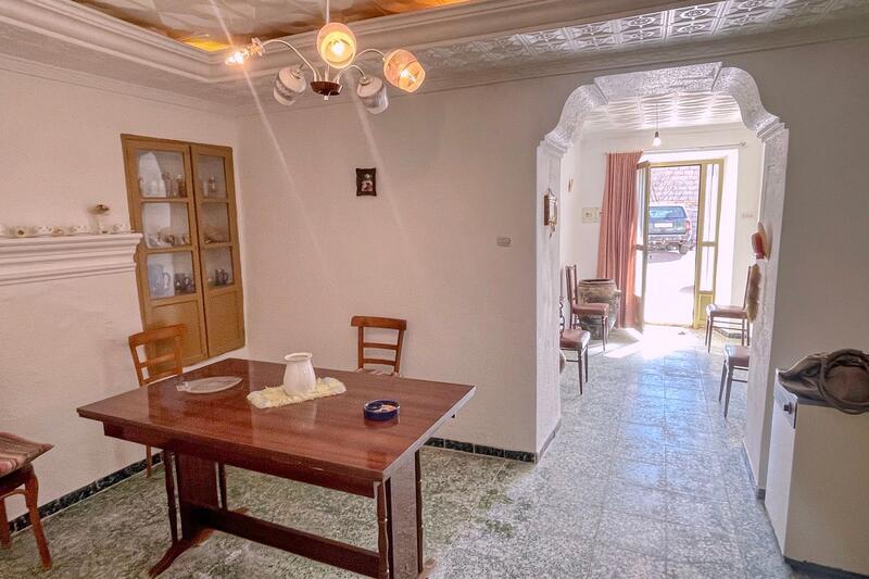 130-1439: Townhouse for Sale in Albox, Almería