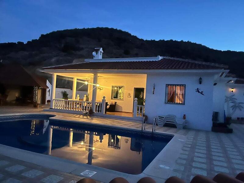 130-1440: Villa for Sale in Arboleas, Almería