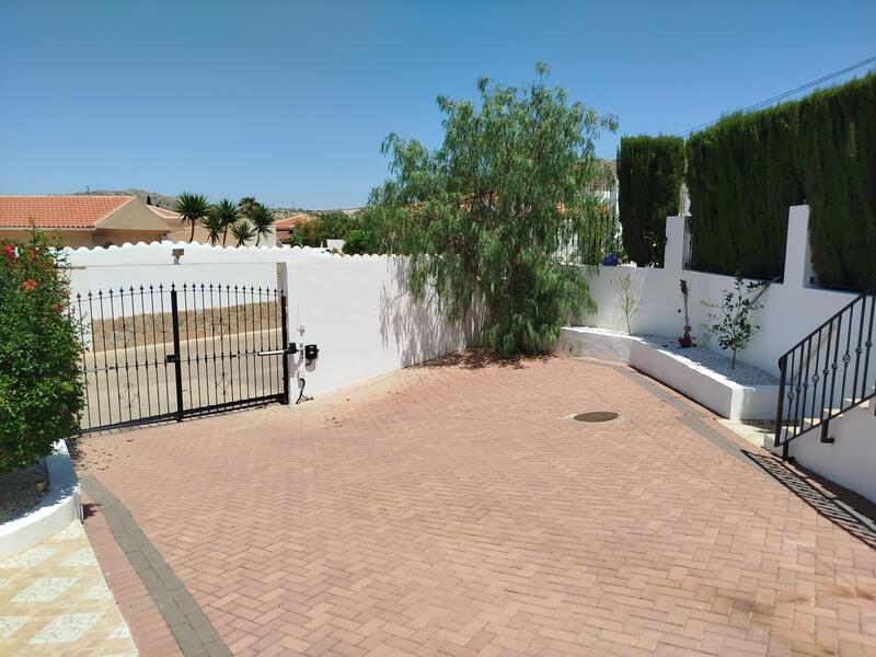 130-1440: Villa for Sale in Arboleas, Almería