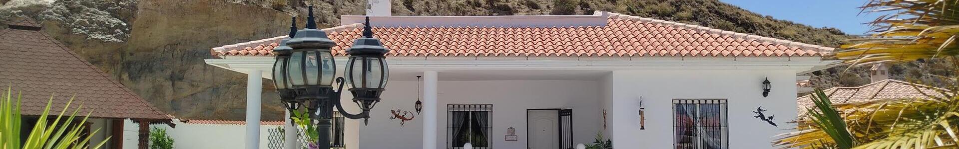 130-1440: 4 Bedroom Villa for Sale