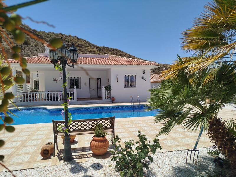 130-1440: Villa for Sale in Arboleas, Almería