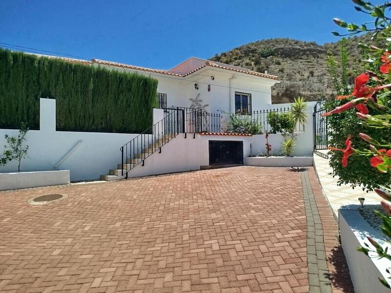 130-1440: Villa for Sale in Arboleas, Almería