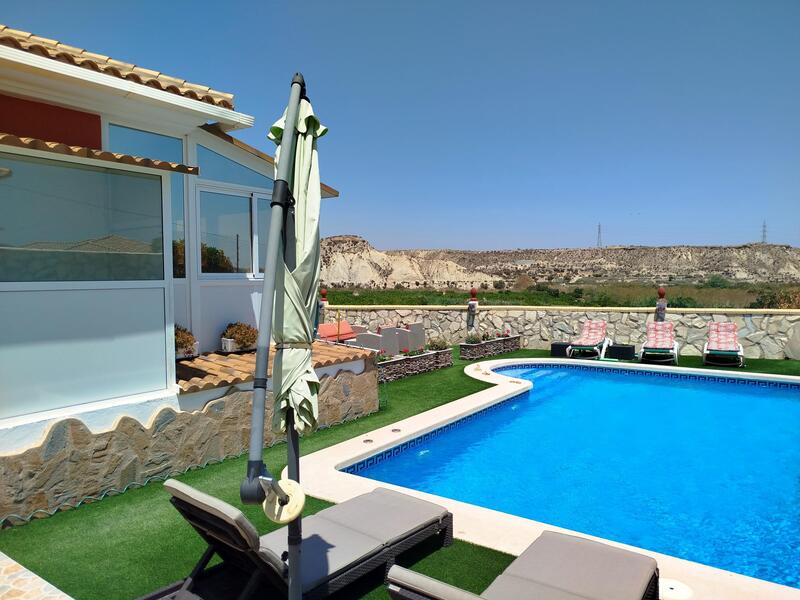 130-1441: Villa for Sale in Arboleas, Almería