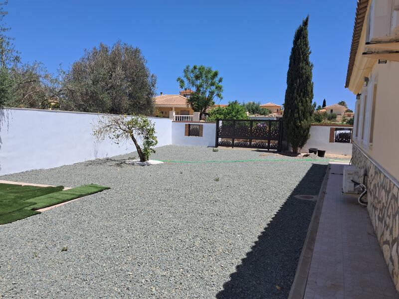 130-1447: Villa for Sale in Arboleas, Almería