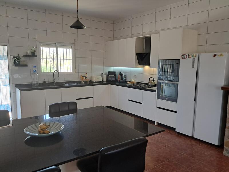 130-1448: Villa for Sale in Albox, Almería