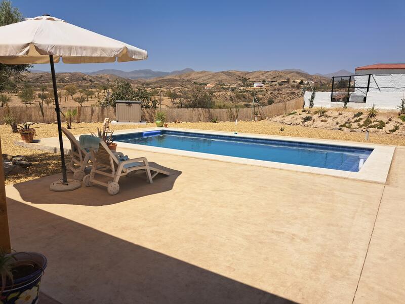 130-1448: Villa for Sale in Albox, Almería