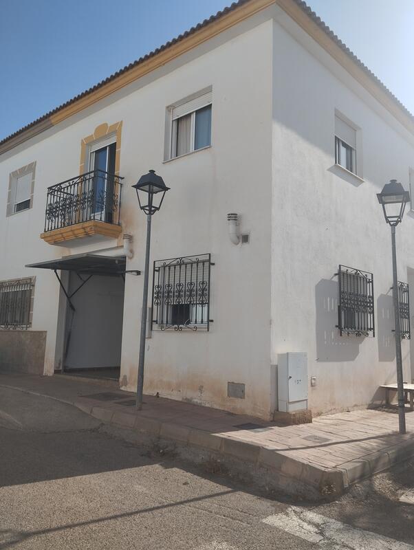 130-1450: Duplex for Sale in Arboleas, Almería