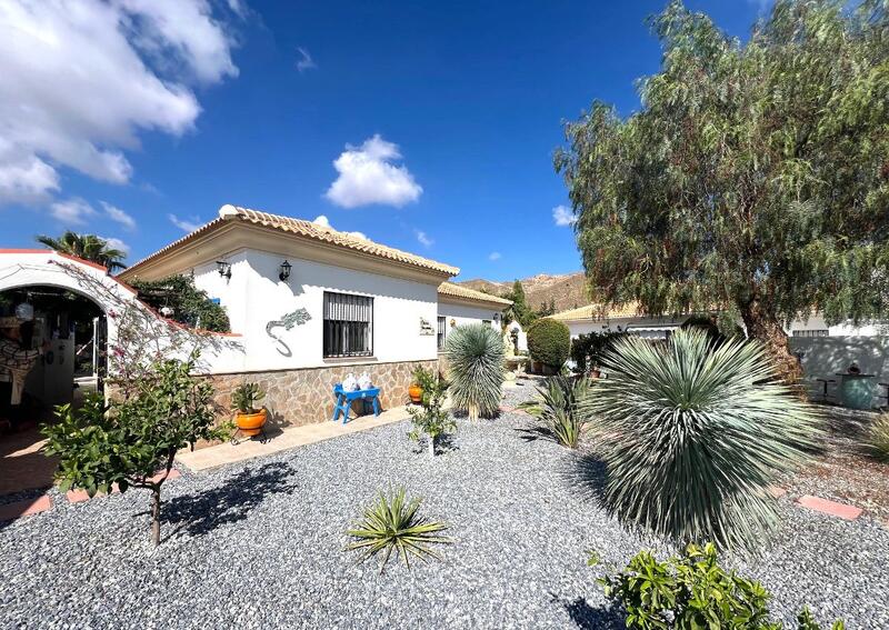 130-1453: Villa for Sale in Arboleas, Almería