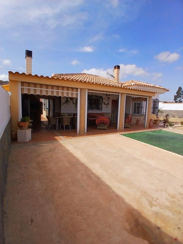 130-1455: Villa for Sale in Arboleas, Almería