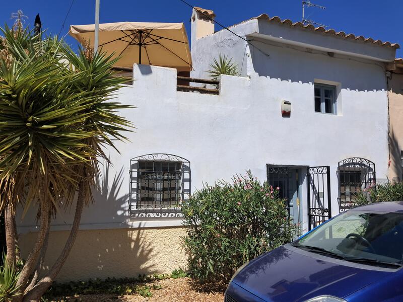 Cortijo: Traditional Cottage for Sale in Arboleas, Almería