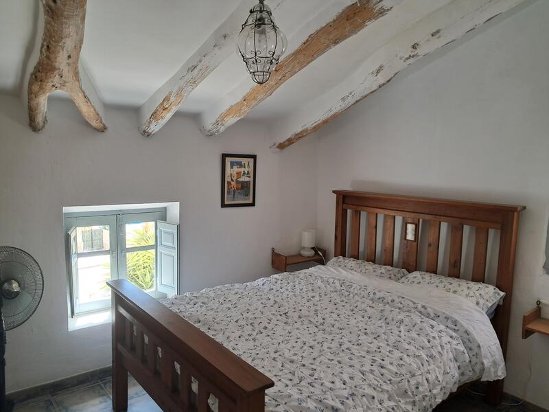 130-1456: Cortijo: Traditional Cottage for Sale in Arboleas, Almería