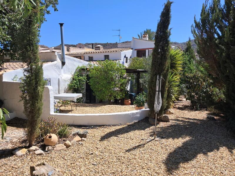 130-1456: Cortijo: Traditional Cottage for Sale in Arboleas, Almería