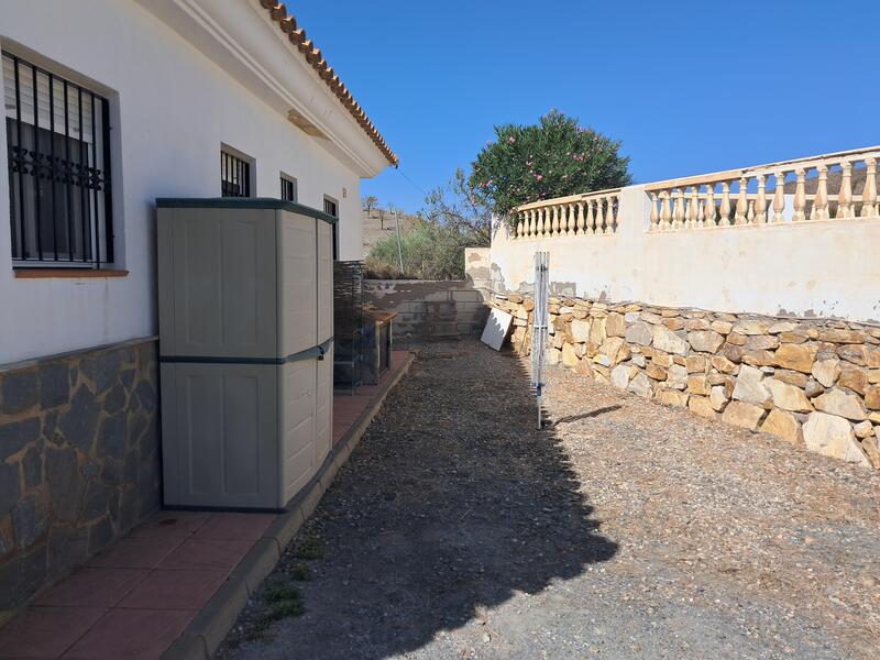 130-1457: Villa for Sale in Arboleas, Almería