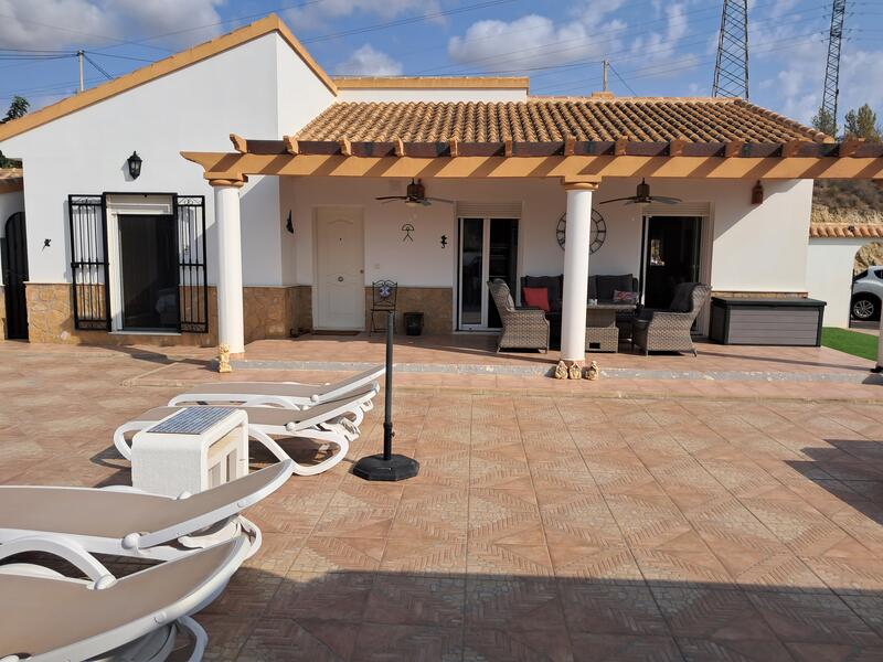 130-1458: Villa for Sale in Arboleas, Almería