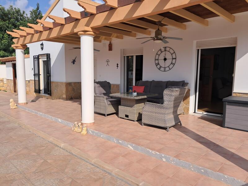 130-1458: Villa for Sale in Arboleas, Almería