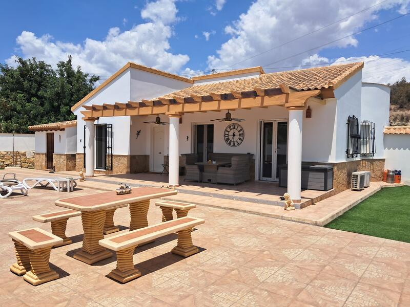 130-1458: Villa for Sale in Arboleas, Almería