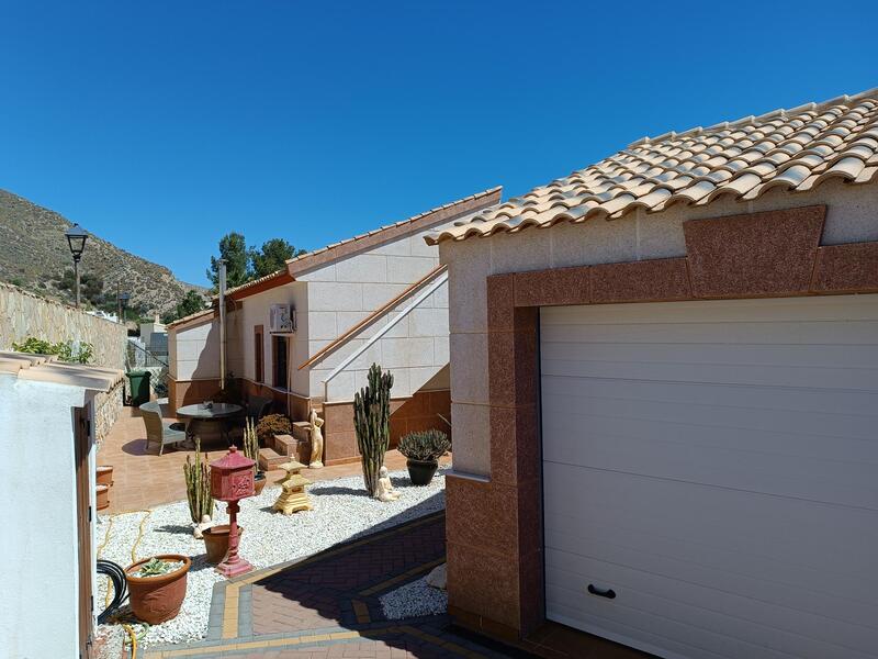 130-1462: Villa for Sale in Arboleas, Almería