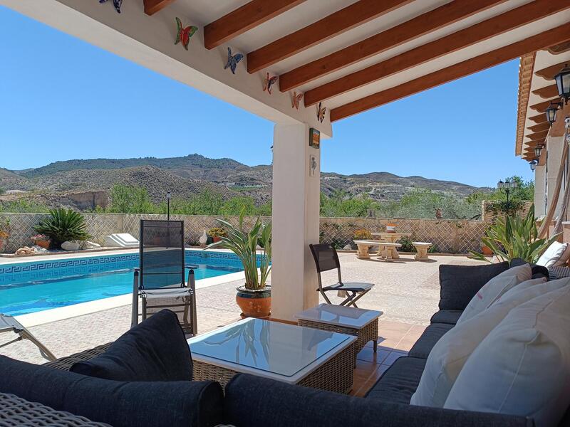 130-1462: Villa for Sale in Arboleas, Almería