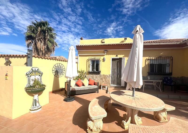 130-1465: Villa for Sale in Arboleas, Almería