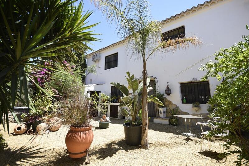 4 Bedroom Village House in Almanzora