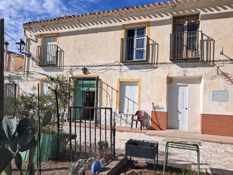 5 Bedroom Village House in Arboleas