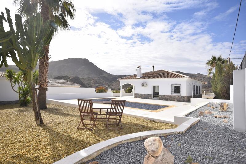 130-1468: Villa for Sale in Arboleas, Almería