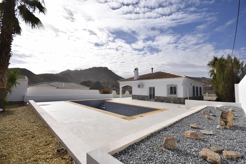 130-1468: Villa for Sale in Arboleas, Almería