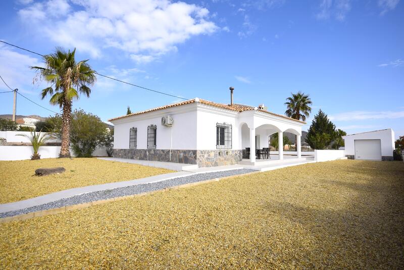 130-1468: Villa for Sale in Arboleas, Almería