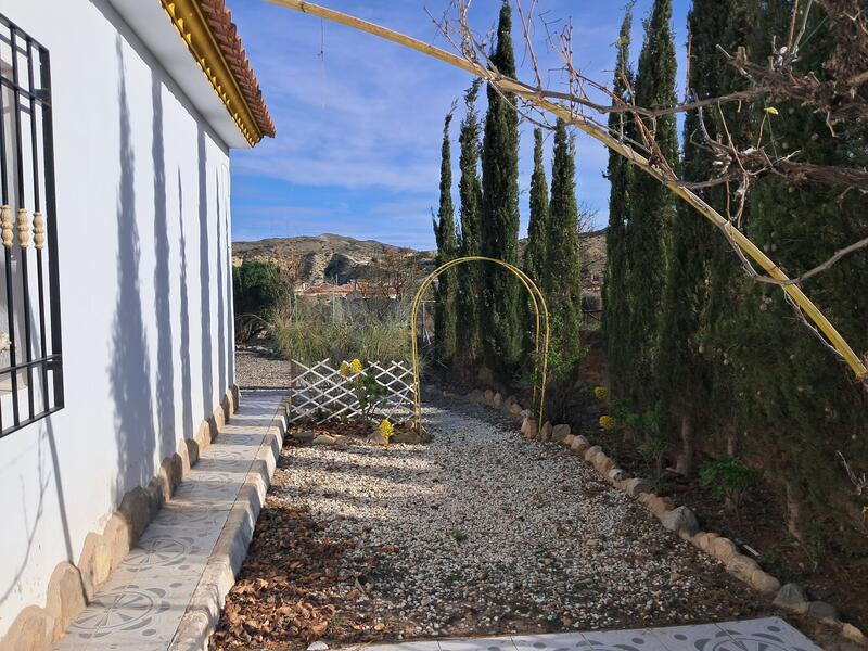 130-1470: Villa for Sale in Arboleas, Almería