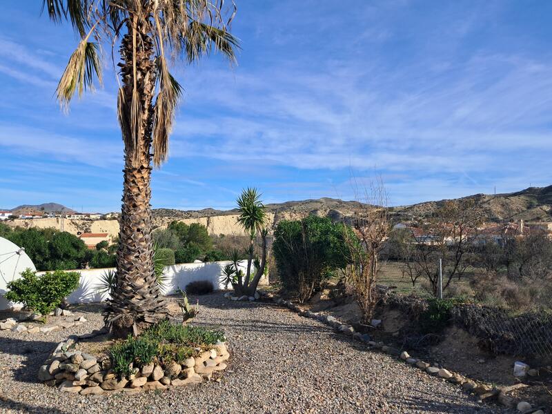 130-1470: Villa for Sale in Arboleas, Almería