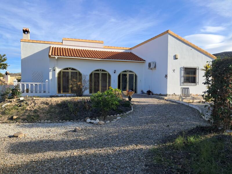 Villa for Sale in Arboleas, Almería