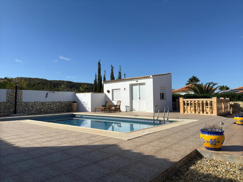 130-1471: Villa for Sale in Arboleas, Almería