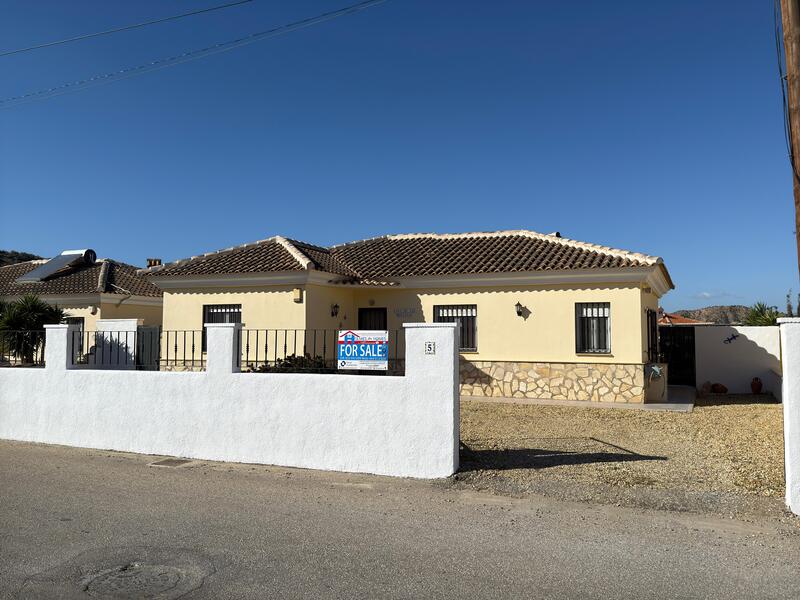 130-1471: Villa for Sale in Arboleas, Almería