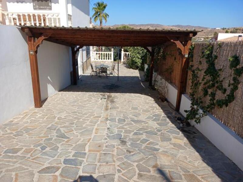 130-1472: Villa for Sale in Albox, Almería