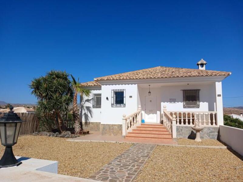 130-1472: Villa for Sale in Albox, Almería