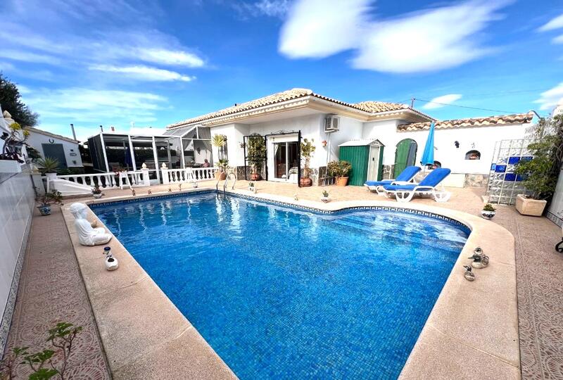 Villa for Sale in Zurgena, Almería