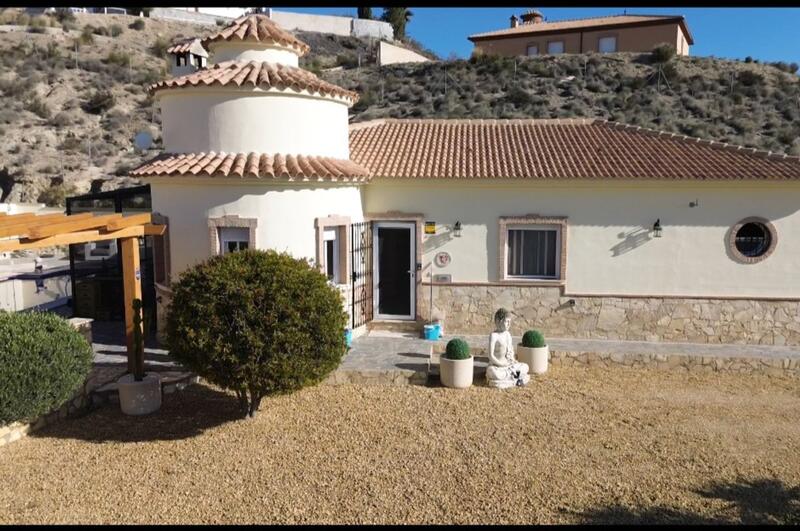 130-1476: Villa for Sale in Cantoria, Almería