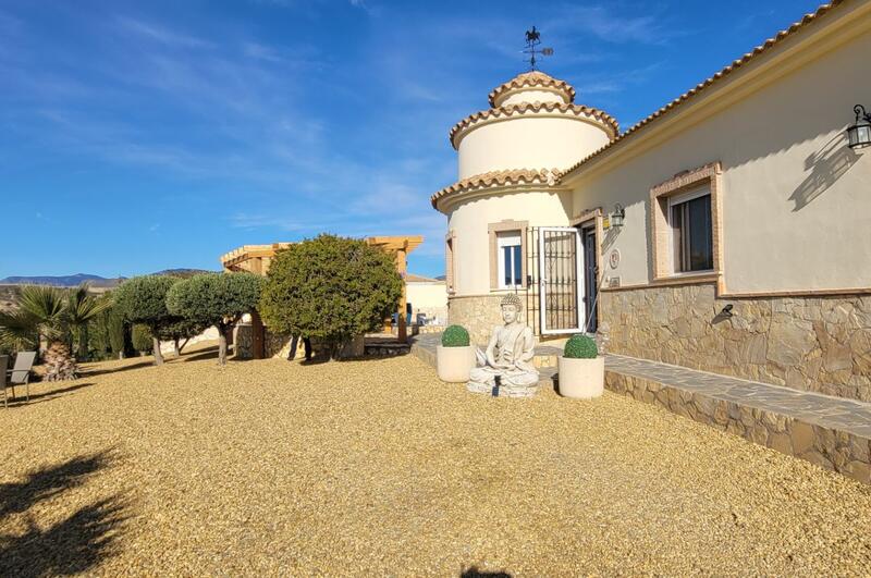 130-1476: Villa for Sale in Cantoria, Almería