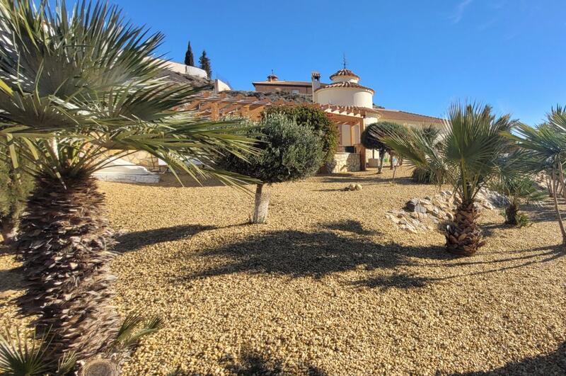 130-1476: Villa for Sale in Cantoria, Almería