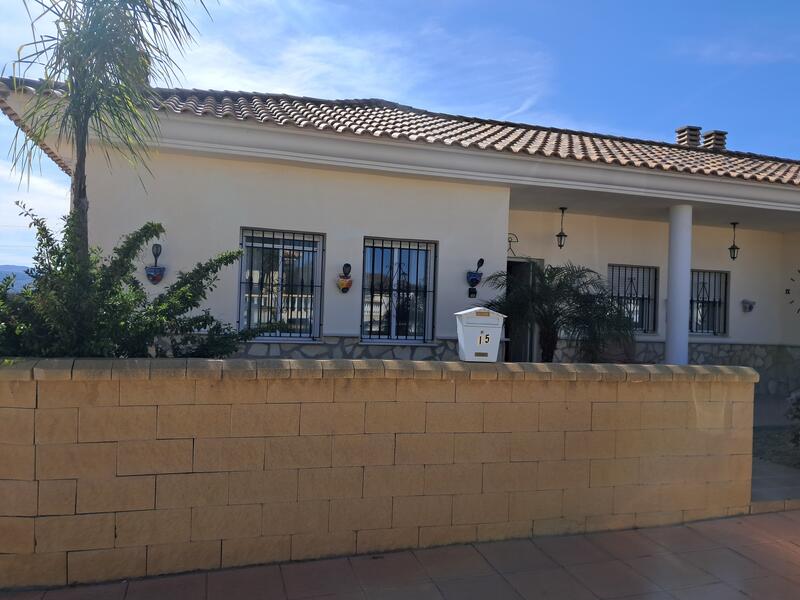 130-1477: Villa for Sale in Arboleas, Almería